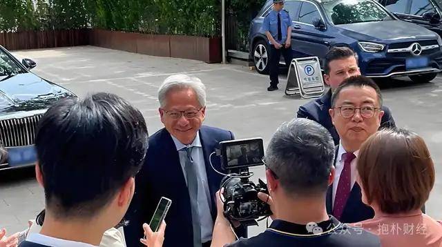 ex外汇平台是正规的吗15年经典《异形大战铁血战士》突然爆火 朋友支援活动助力